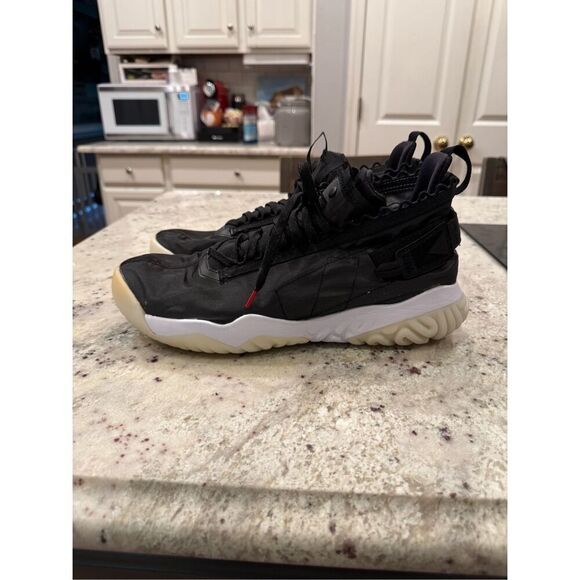 Air Jordan Black Proto React Jumpman Sneakers sz 13 EUC main image 8
